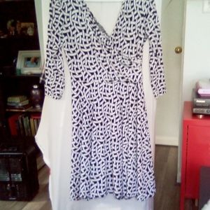 Roz and Ali dress black and white pattern